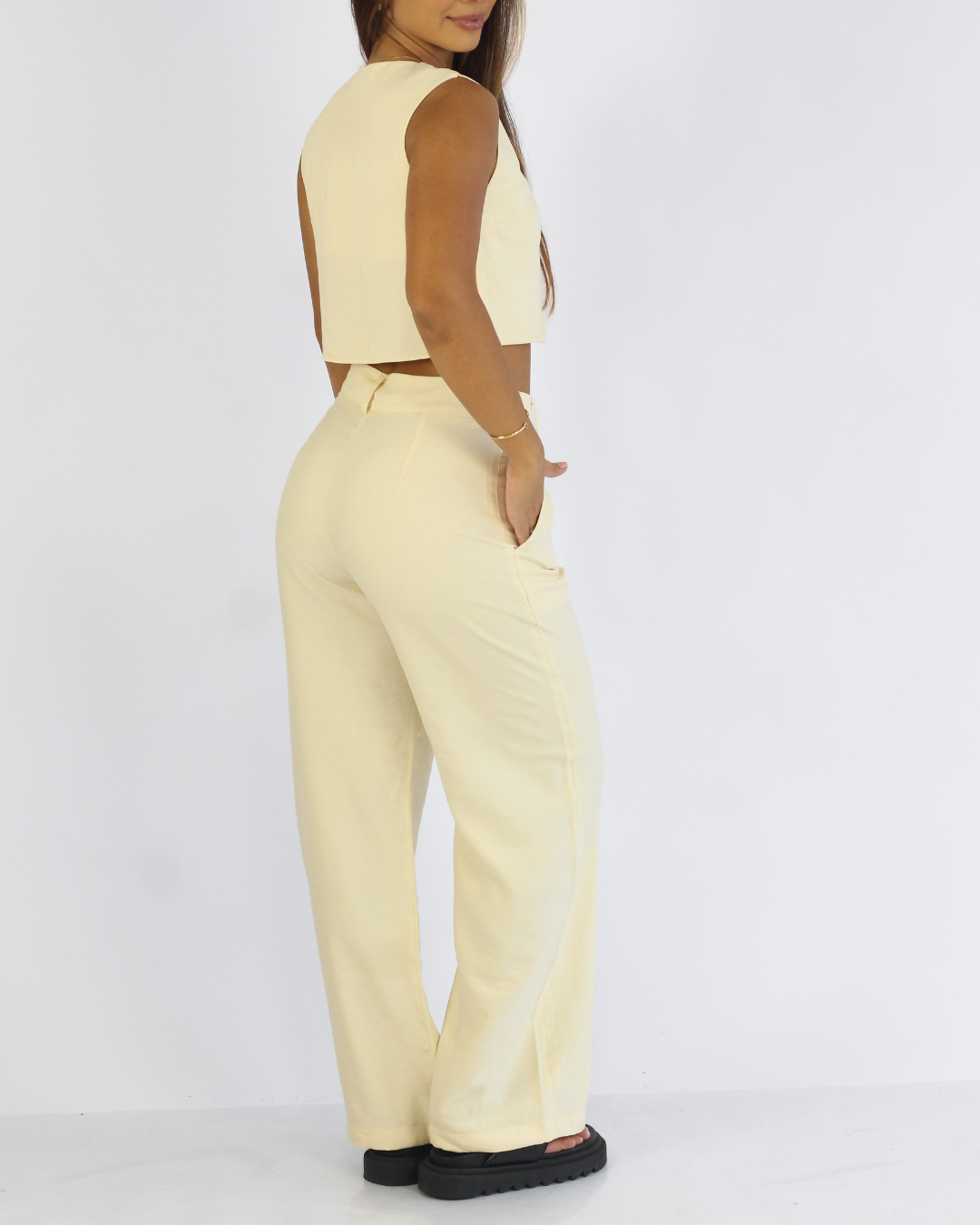 Calça Pantalona Areia - Viscose Alfaiataria