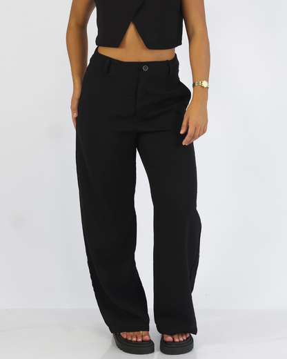 Calça Pantalona Preta - Viscose Alfaiataria